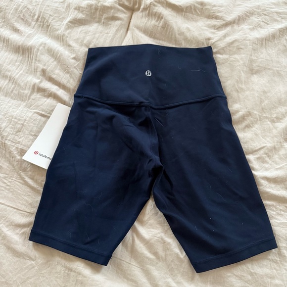 Lululemon short bundle - Picture 7 of 7